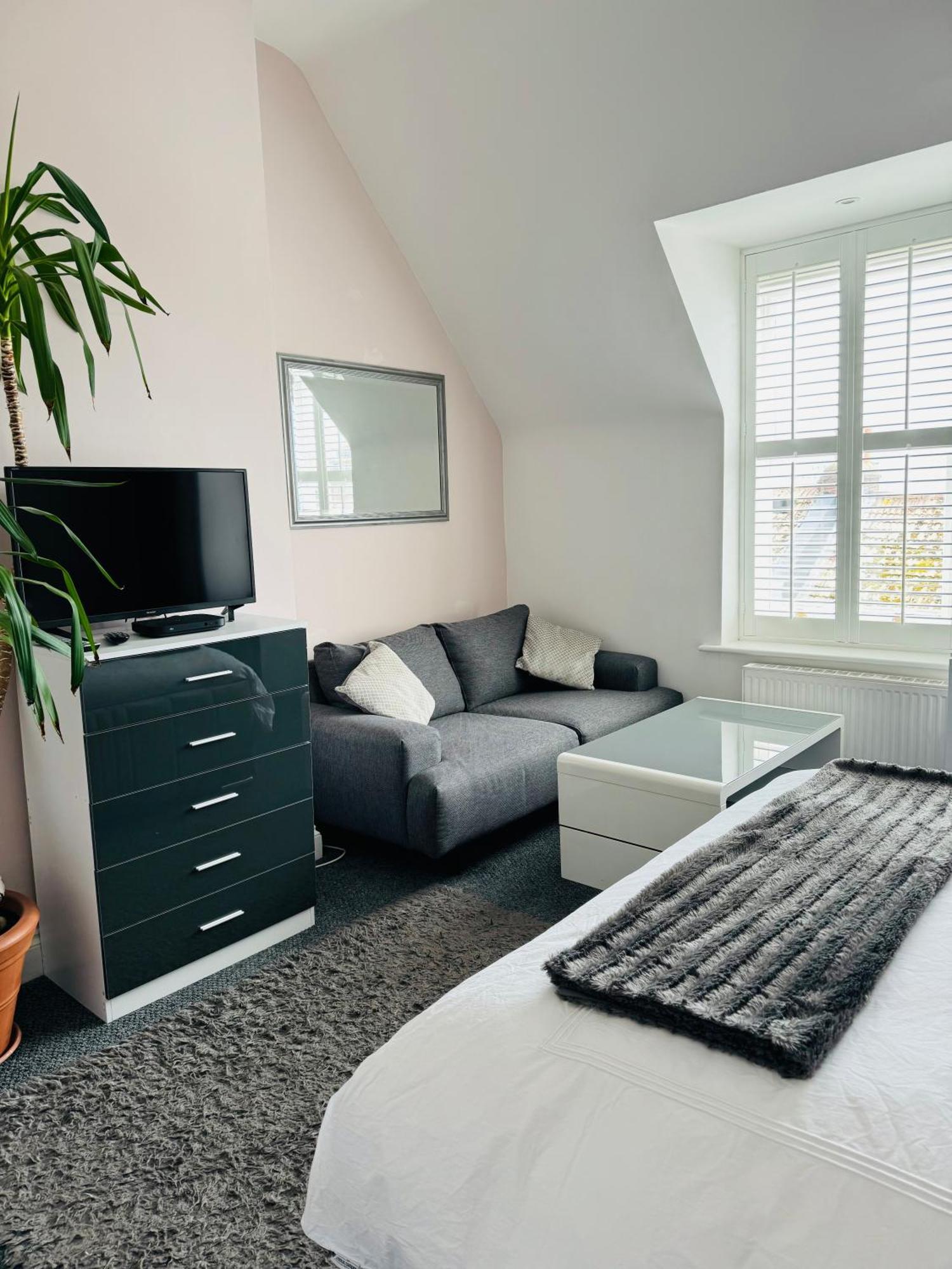 Penthouse Suite, Sea View, Close To Shops, Beach And Train St Leonards-on-Sea Exterior foto